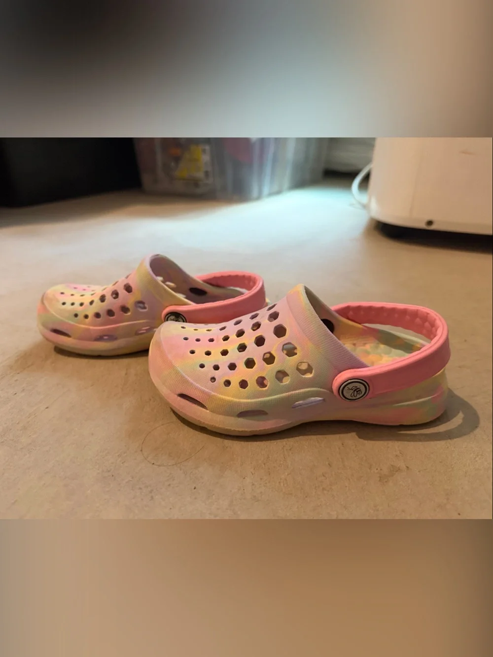 Kids Tie-Dye Pastel Clog Sandals in Pink and Yellow